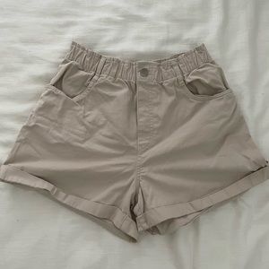 H&M paper bag waist shorts